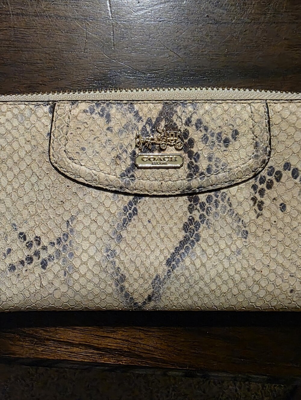 Athentic Vintage Coach Beige and Gray Python Zip Around Large Wallet Great Shape